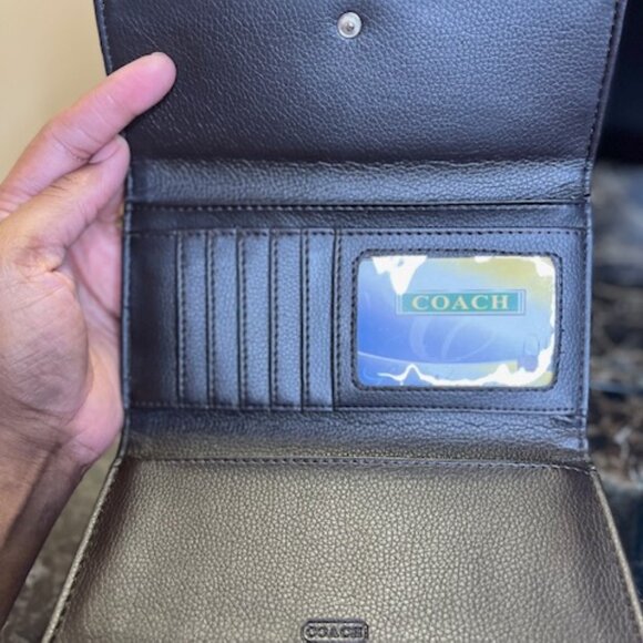 COACH, EUC SIGNATURE BROWN CANVAS WALLET - Picture 6 of 9